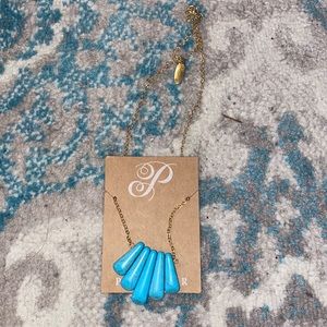 Plunder turquoise gold color necklace